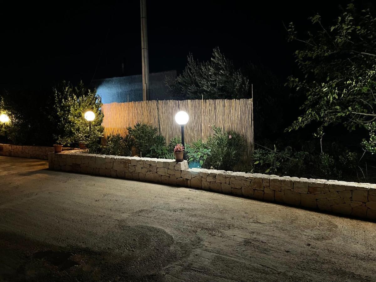 La Valle Dei Trulli Relais Martina Franca Bagian luar foto